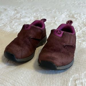 Merrell suede select grip kids shoes, Velcro closure, maroon/pink, 5.5 toddler